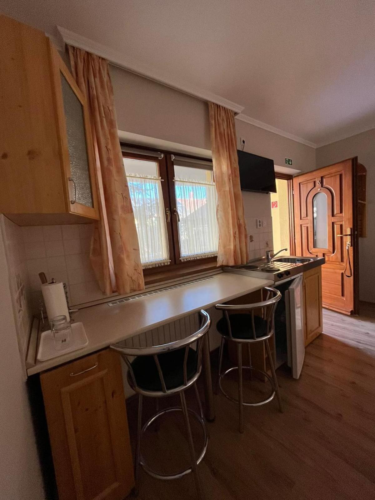 Eckhardt Vendeghaz Hotell Villány Exteriör bild